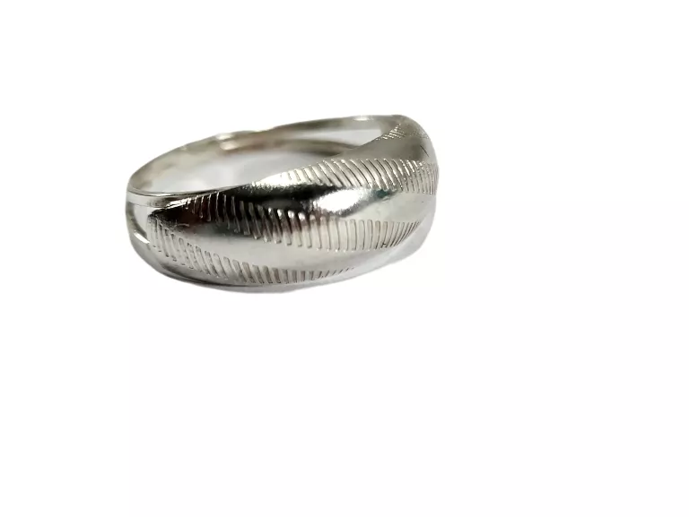 sr240-srebro-925-sliczny-pierscionek-w-rozmiarze-18-14g-kolor-dominujacy-205826-1081899