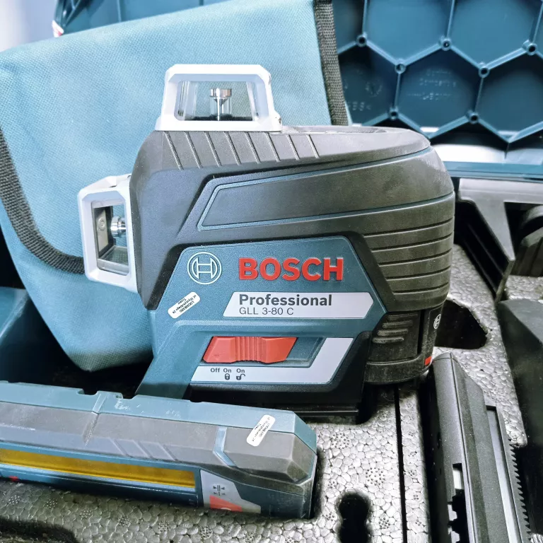 BOSCH GLL 3-80 C LASER LINIOWY KRZYŻOWY PŁASZCZYZNOWY 3-WIĄZKOWY 360°