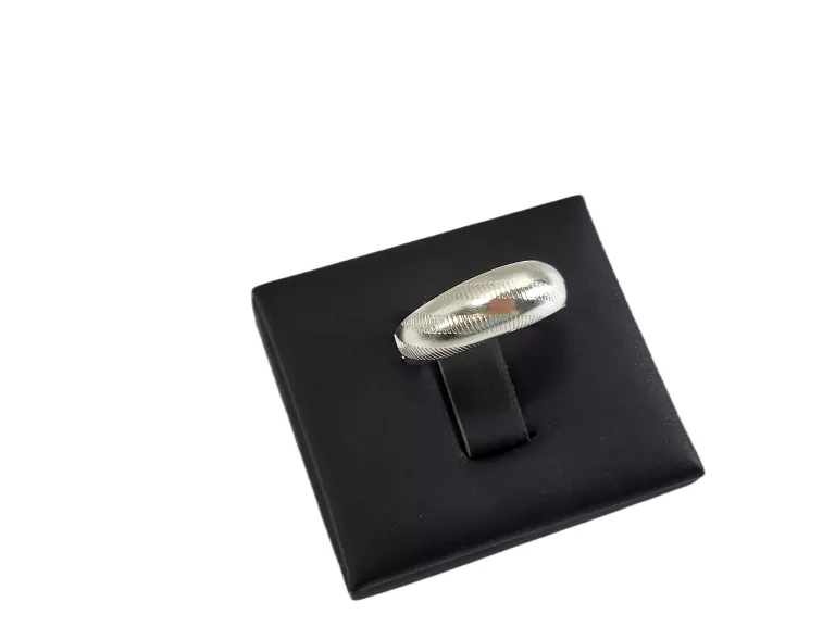sr240-srebro-925-sliczny-pierscionek-w-rozmiarze-18-14g-marka-226434-1704211