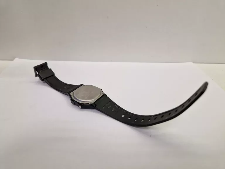 zegarek-casio-illuminator-f105-czarny-at-dobry-stan-ean-gtin-4971850542087