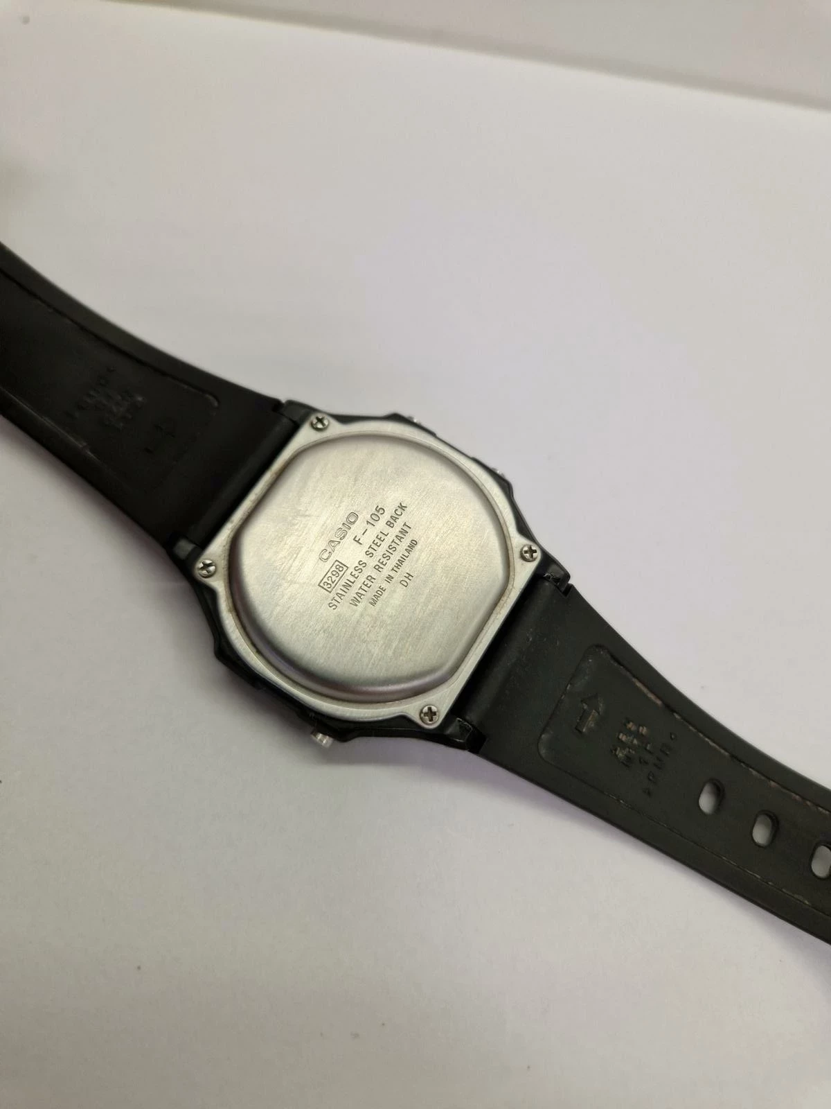 zegarek-casio-illuminator-f105-czarny-at-dobry-stan-stan-11323-2