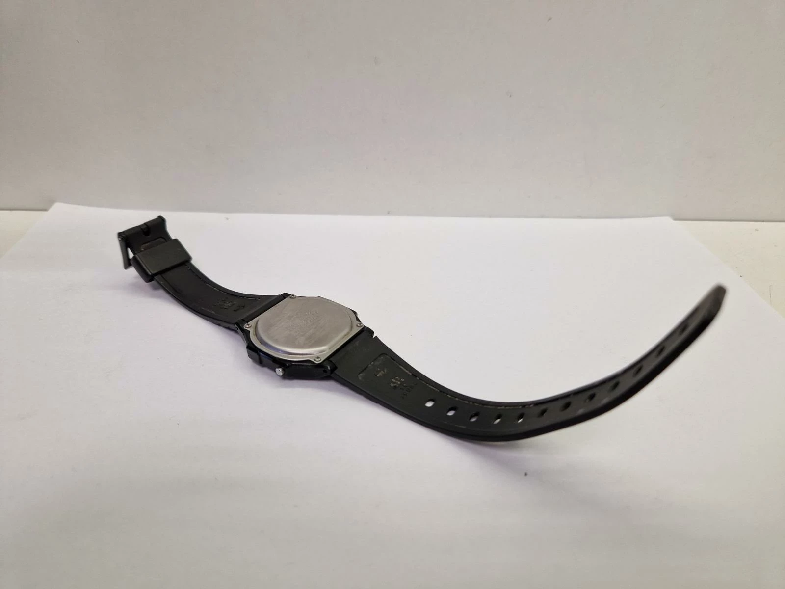 zegarek-casio-illuminator-f105-czarny-at-dobry-stan-ean-gtin-4971850542087