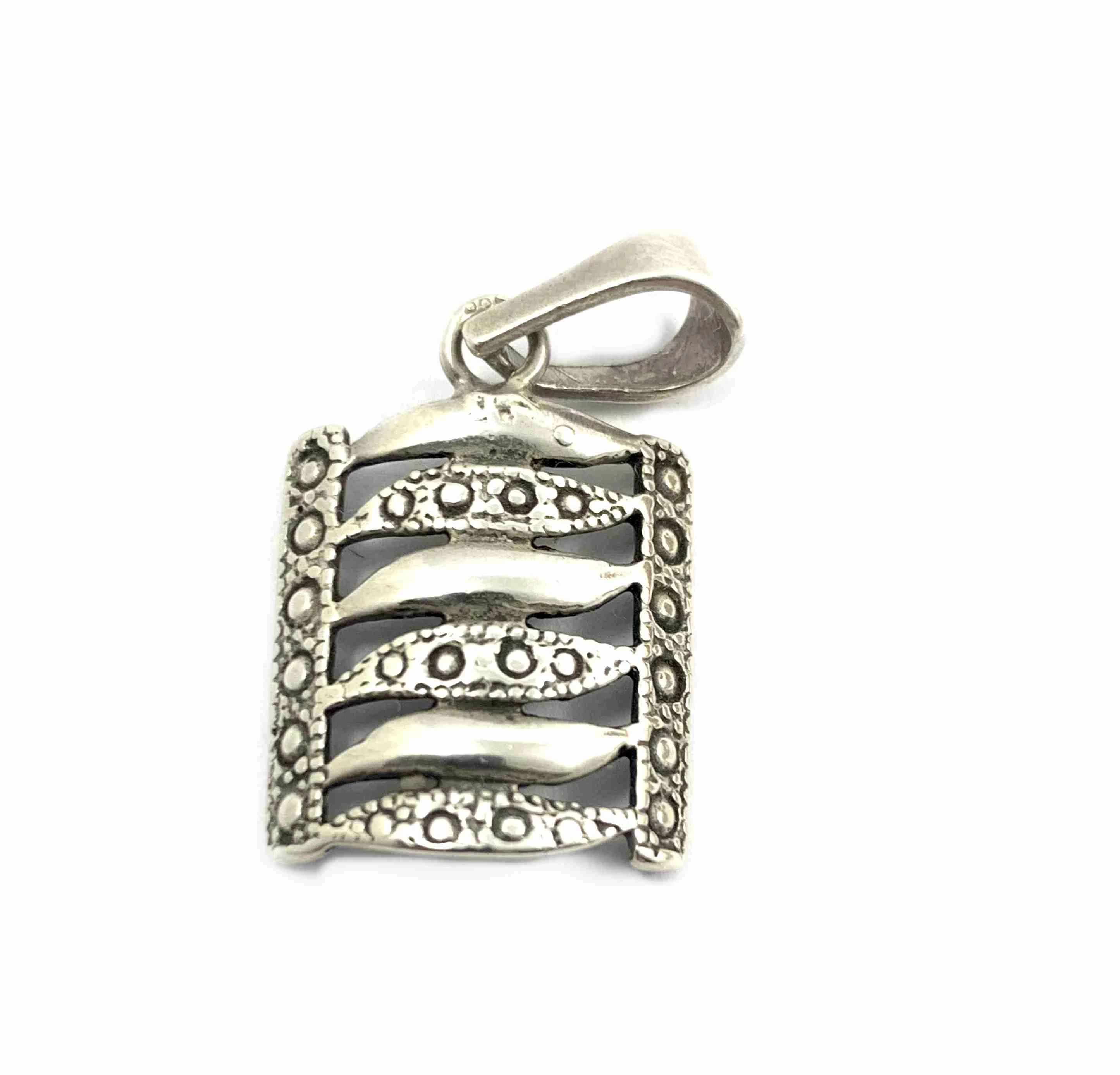 piekna-srebrna-zawieszka-p925-219g-kamien-17088-128