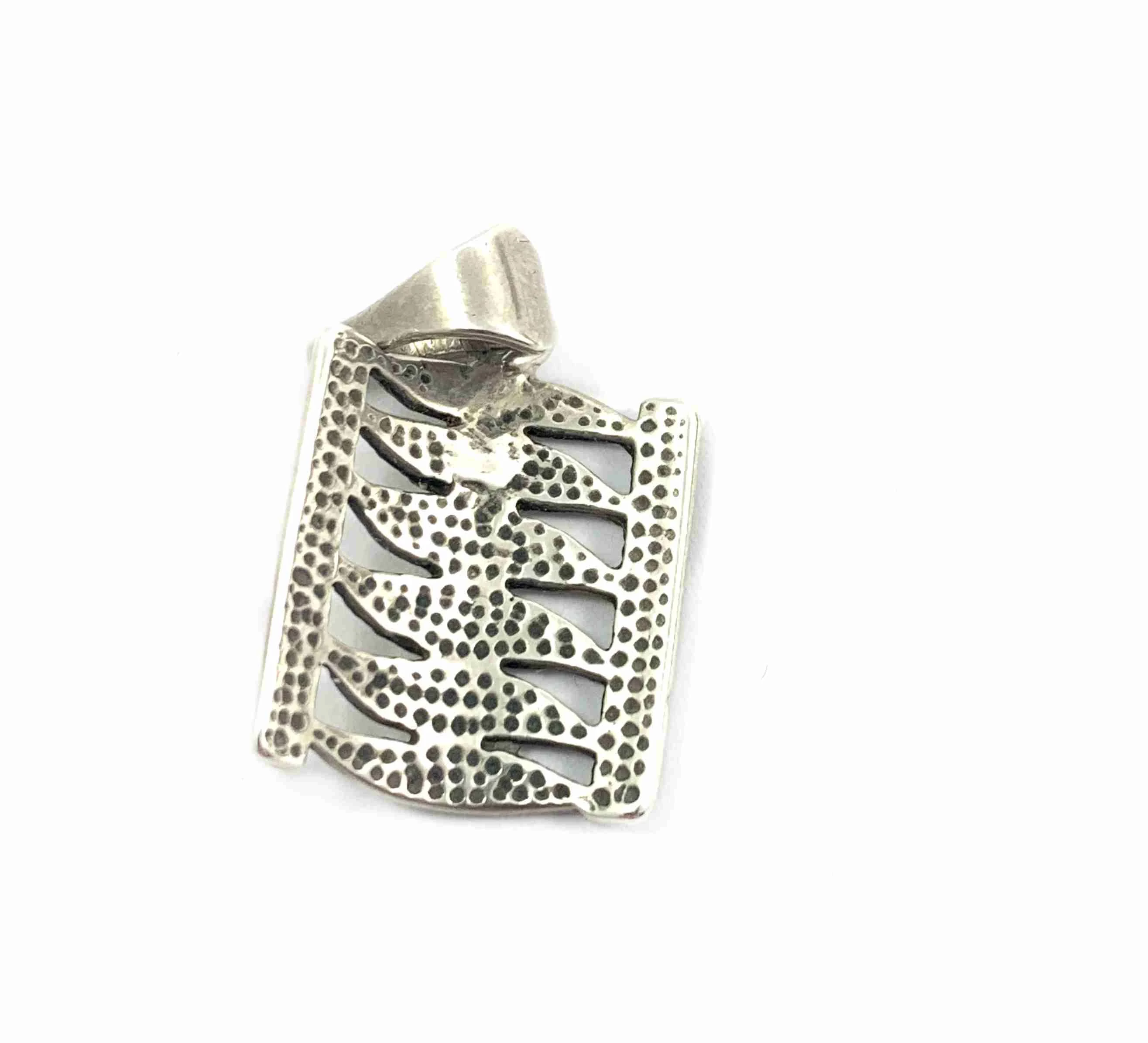 piekna-srebrna-zawieszka-p925-219g-kolor-dominujacy-205826-1041835