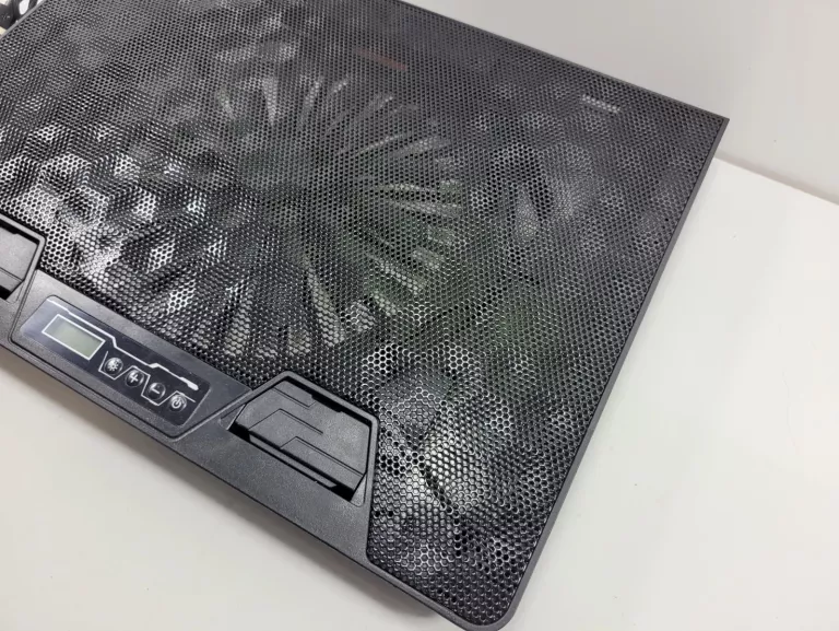 PODSTAWKA CHŁODZĄCA MAD DOG GCP600 RGB