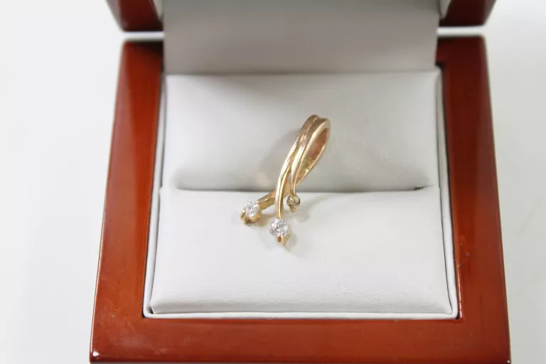 zlota-zawieszka-585-g171-wojciechowskiego-39-warszawa