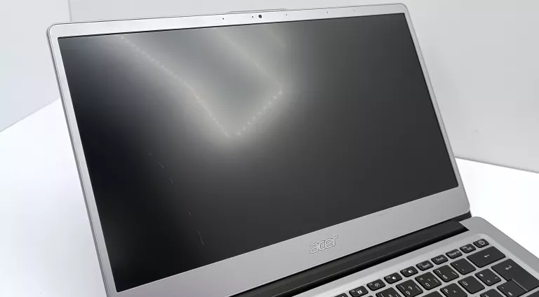 LAPTOP ACER SWIFT 3 CORE I7-8 12GB RAM GF MX250