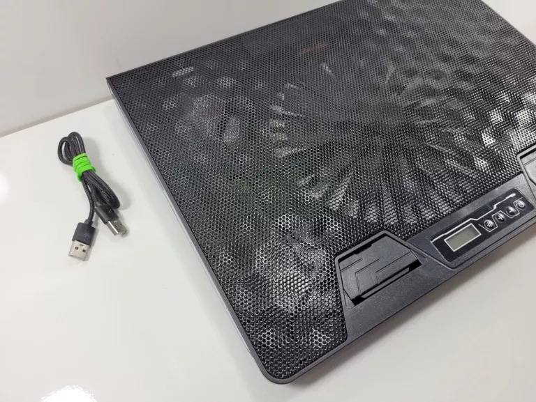 PODSTAWKA CHŁODZĄCA MAD DOG GCP600 RGB