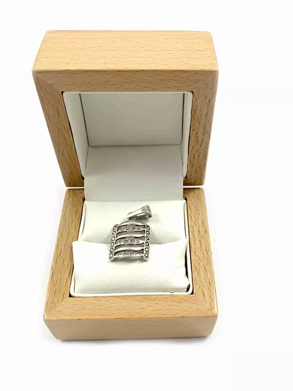 piekna-srebrna-zawieszka-p925-219g-ean-gtin-5904441330021