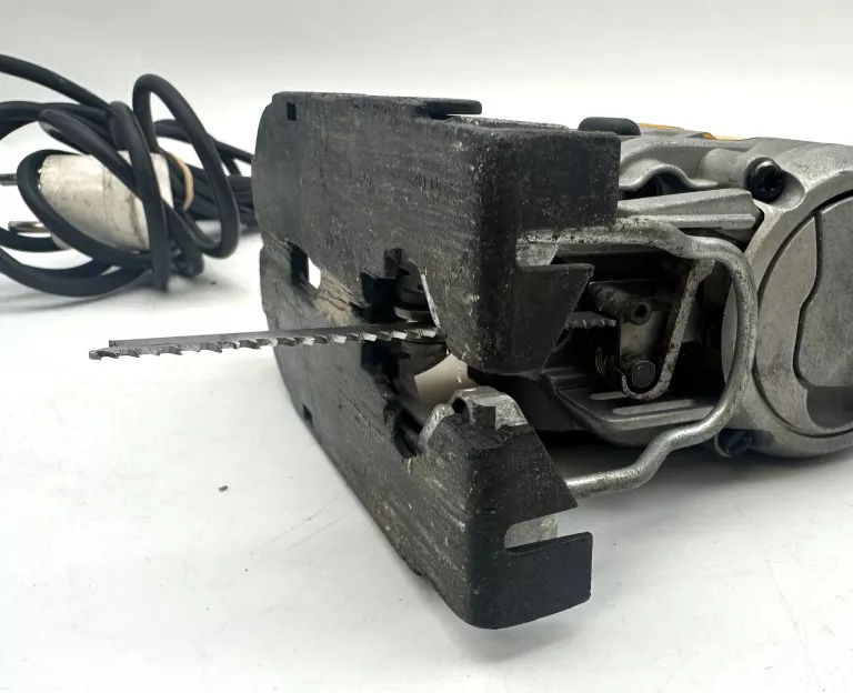 WYRZYNARKA DEWALT DW-331K WALIZKA