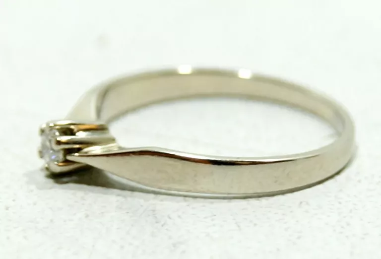 WYJĄTKOWY ZARĘCZYNOWY ZŁOTY PIERŚCIONEK Z BRYLANTEM 14K