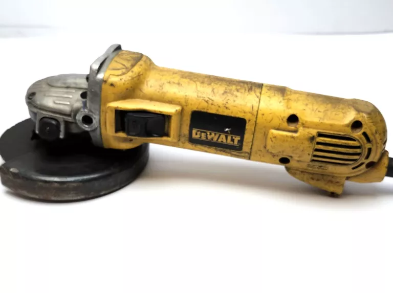 SZLIFIERKA DEWALT D28135