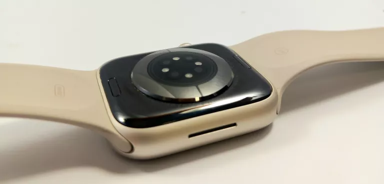 APPLE WATCH 9 GPS + CELLULAR 45MM KOPERTA Z ALUMINIUM (KSIĘŻYCOWA POŚWIATA