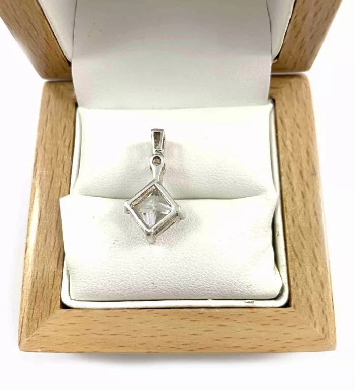 sliczna-srebrna-zawieszka-pr925-material-15835-4