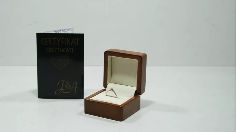 WYJĄTKOWY ZARĘCZYNOWY ZŁOTY PIERŚCIONEK Z BRYLANTEM 14K