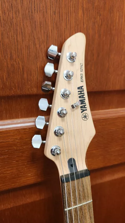 gitara-yamaha-erg-121c-kod-producenta-erg-121c