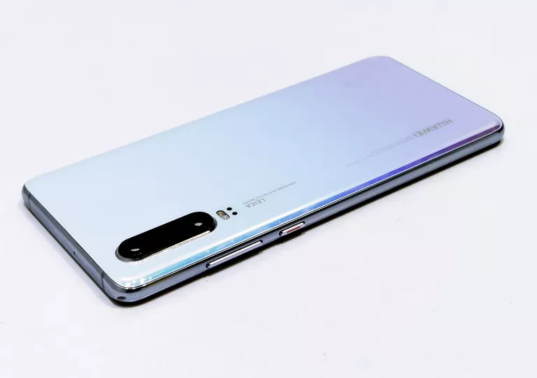 TELEFON HUAWEI P30 6/128GB NIEBIESKI
