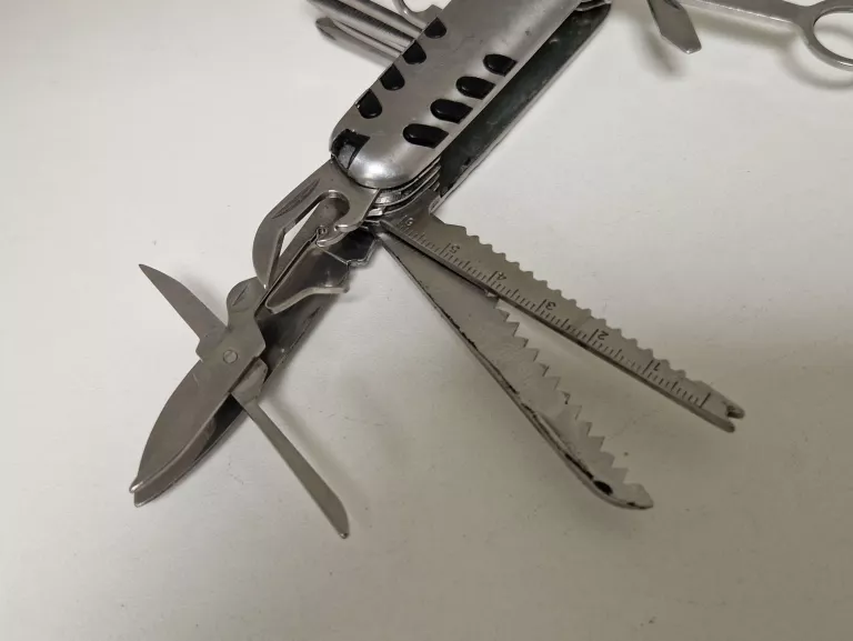 MULTITOOL/ SCYZORYK SREBRNY