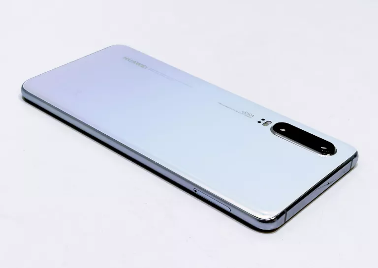 TELEFON HUAWEI P30 6/128GB NIEBIESKI
