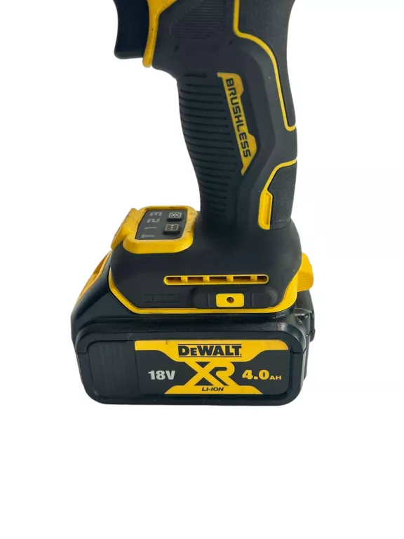 KLUCZ UDAROWY DEWALT DCF892 + AKU 4.0AH
