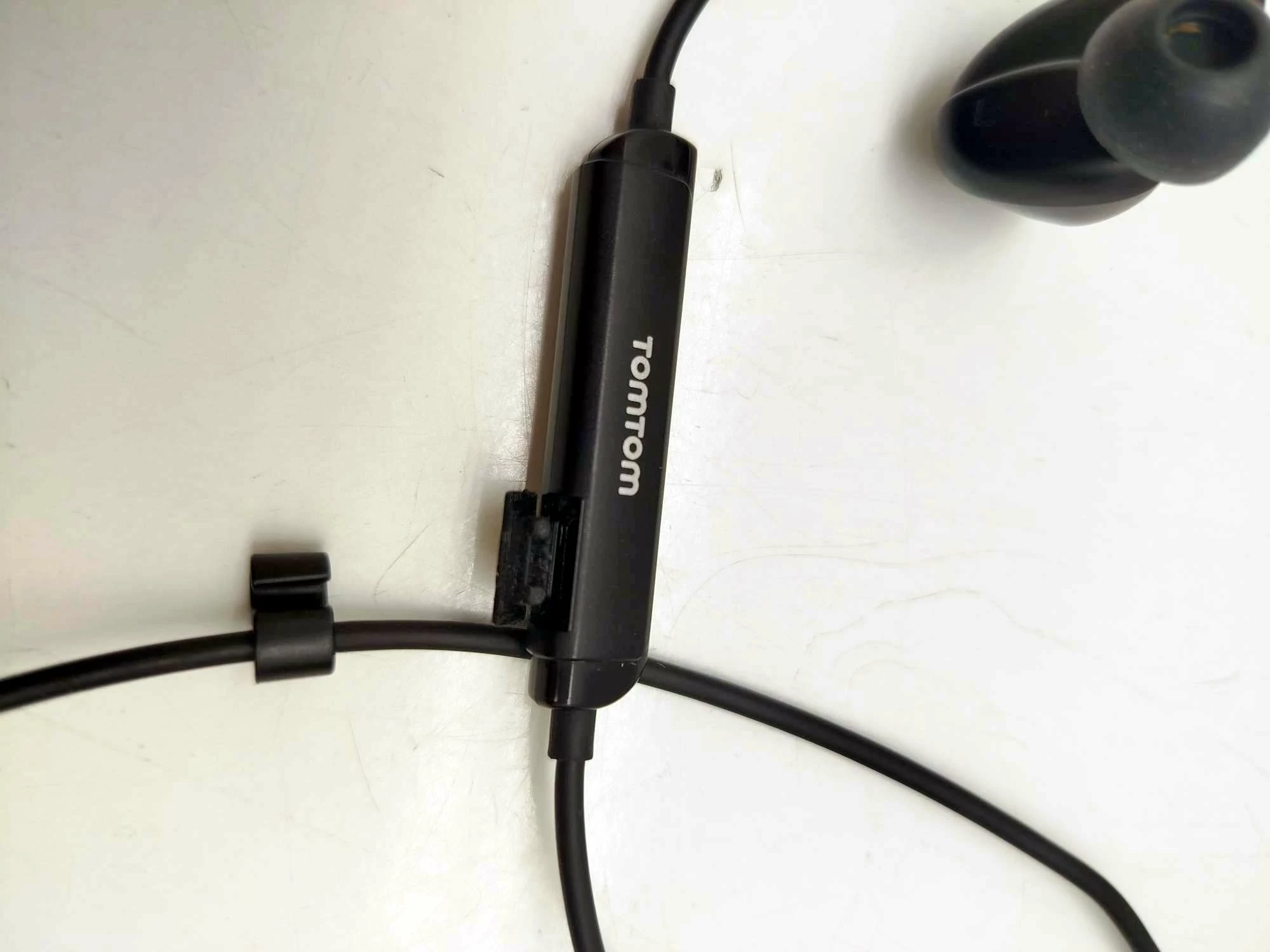 sluchawki-tomtom-4r0m-kod-producenta-9r0m00003