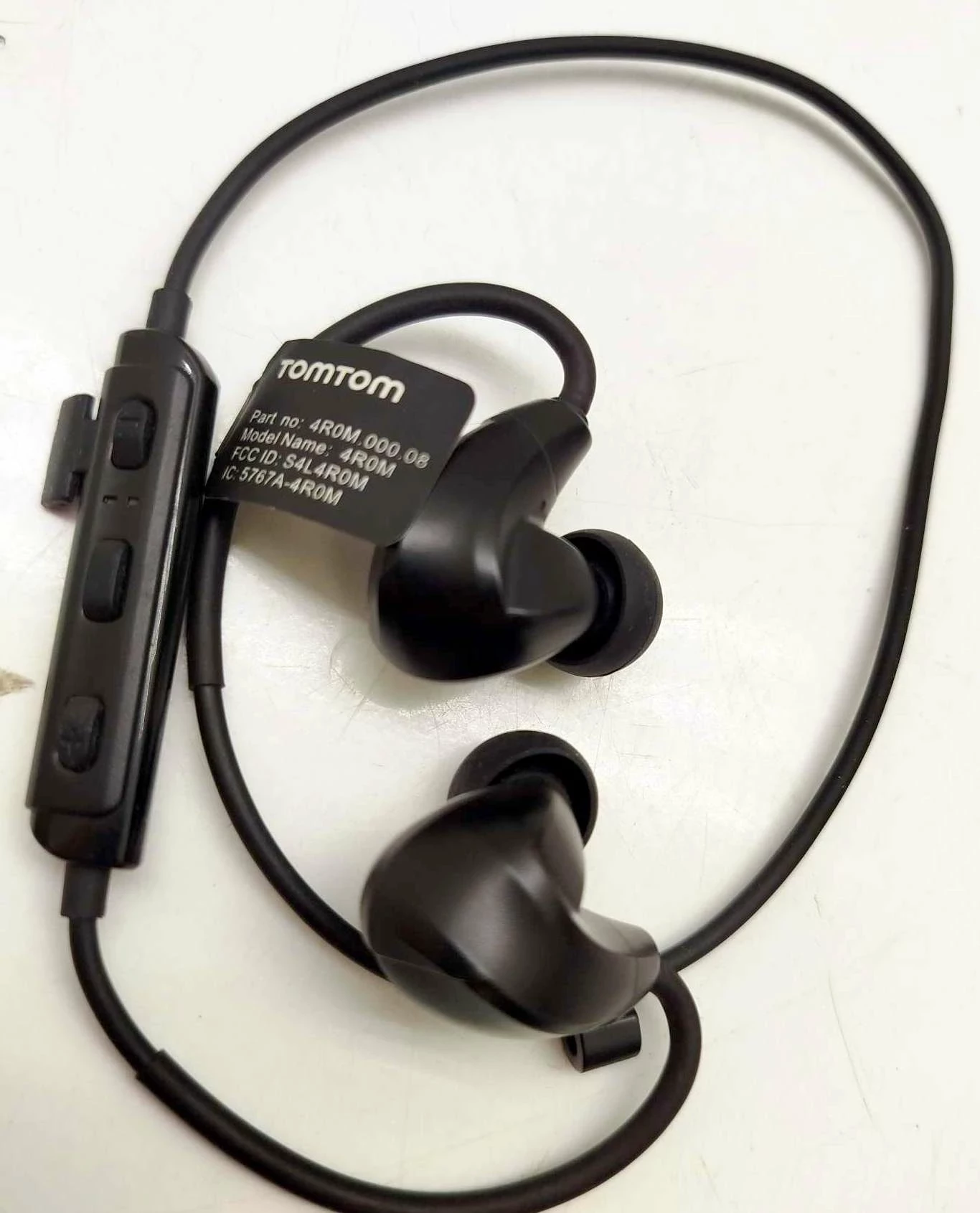 sluchawki-tomtom-4r0m-model-tomtom-sports