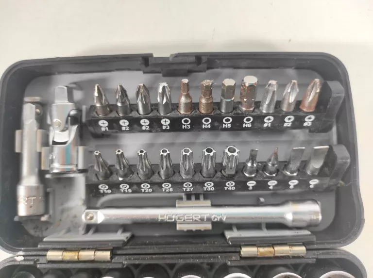 ZESTAW NARZĘDZI 1/4'' NASADKI, BITY HOGERT HT1R462