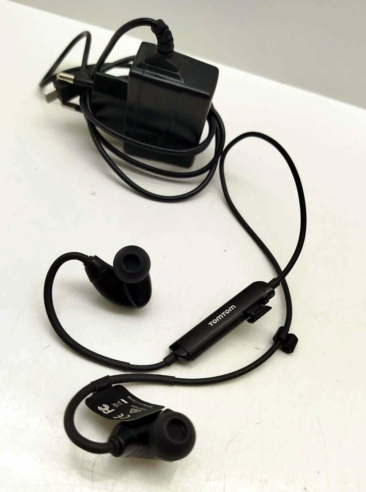 sluchawki-tomtom-4r0m-ean-gtin-636926085427