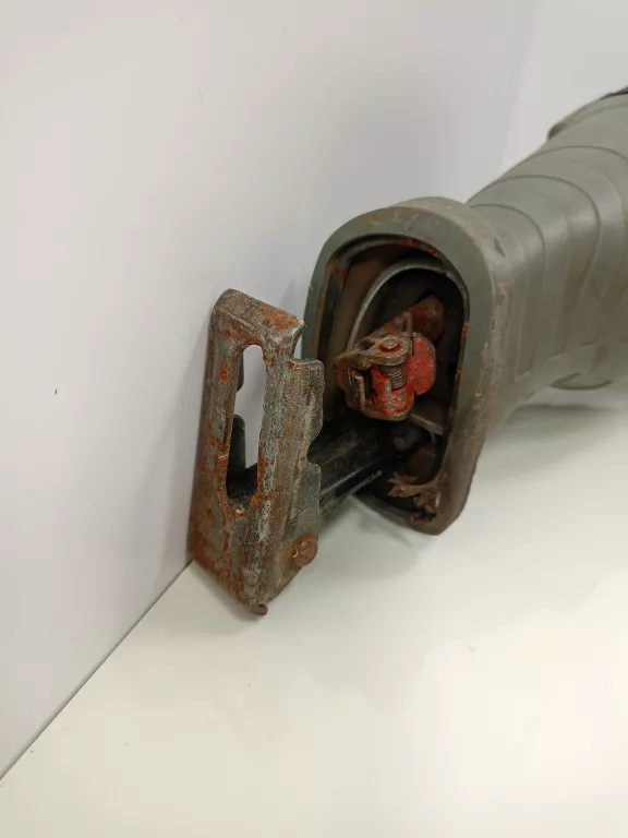 SKIL PIŁA SZABLASTA 4900 AG 1050W F0154900AG