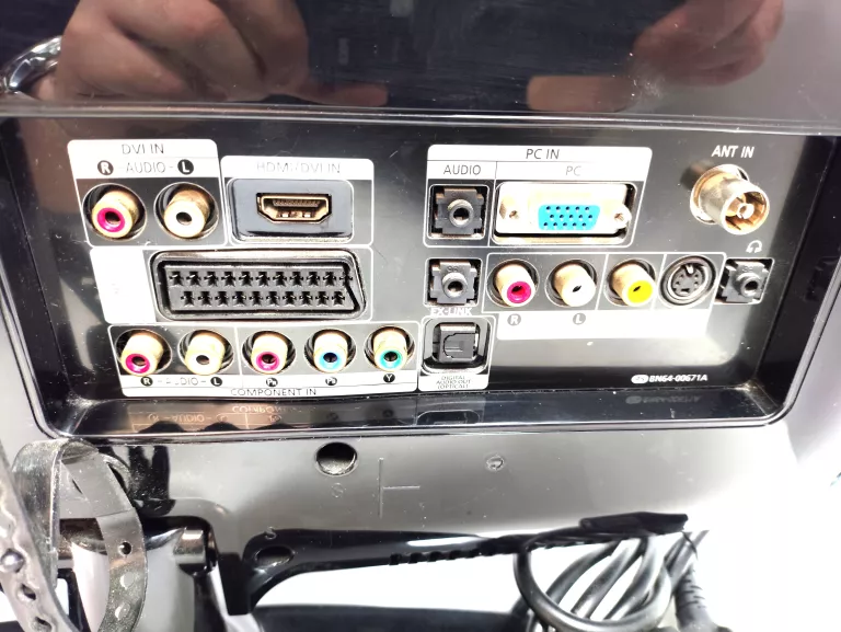 TELEWIZOR SAMSUNG LE19R86BD BEZ PILOTA