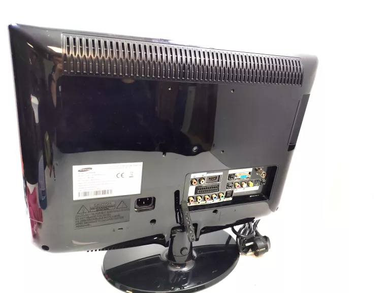 TELEWIZOR SAMSUNG LE19R86BD BEZ PILOTA