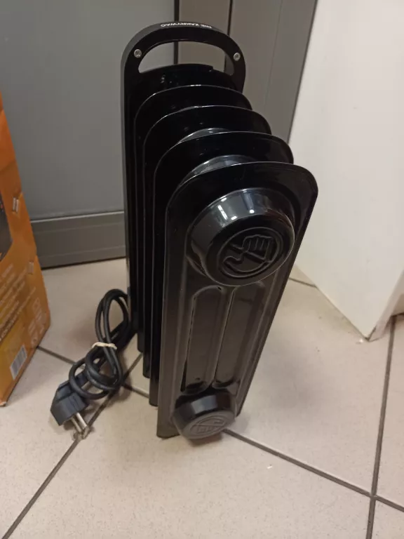 GRZEJNIK OLEJOWY MINI VOLTENO VO0276 KPL CZARNY