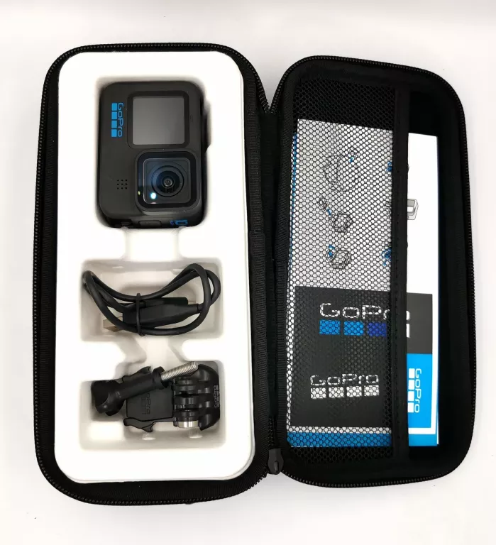 KAMERA SPORTOWA GOPRO HERO10 BLACK 4K Z ETUI
