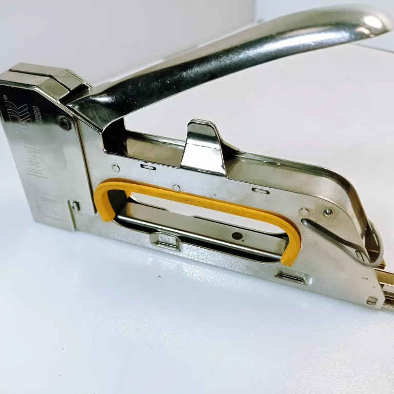 RAPID R23 E TAKER ZSZYWACZ RĘCZNY NA ZSZYWKI 4-8MM