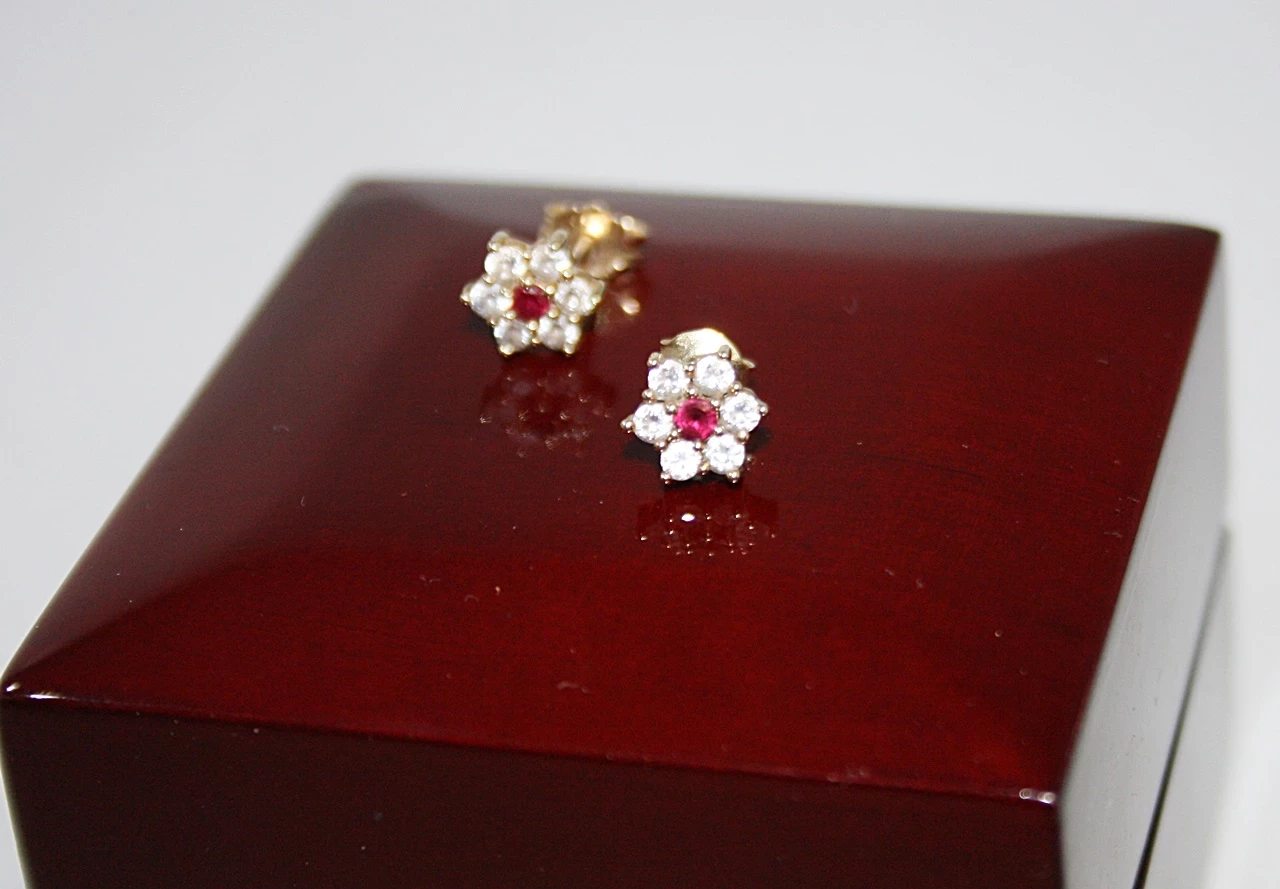 urocze-zlote-kolczyki-z-oczkami-265g-14k-rodzaj-zapiecia-2207-1