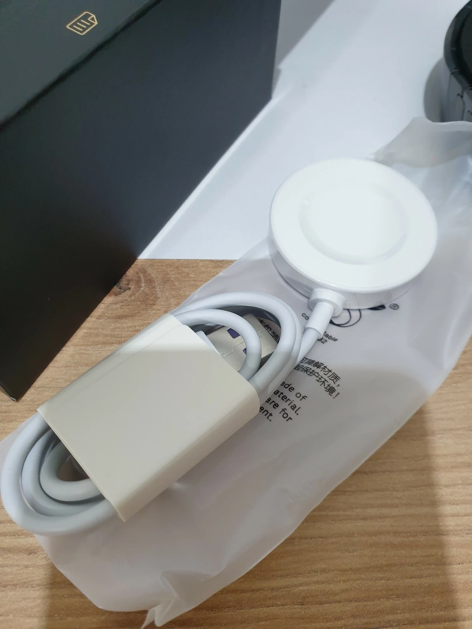 smartwatch-huawei-watch-4-pro-space-edition-komplet-model-249460-1884061