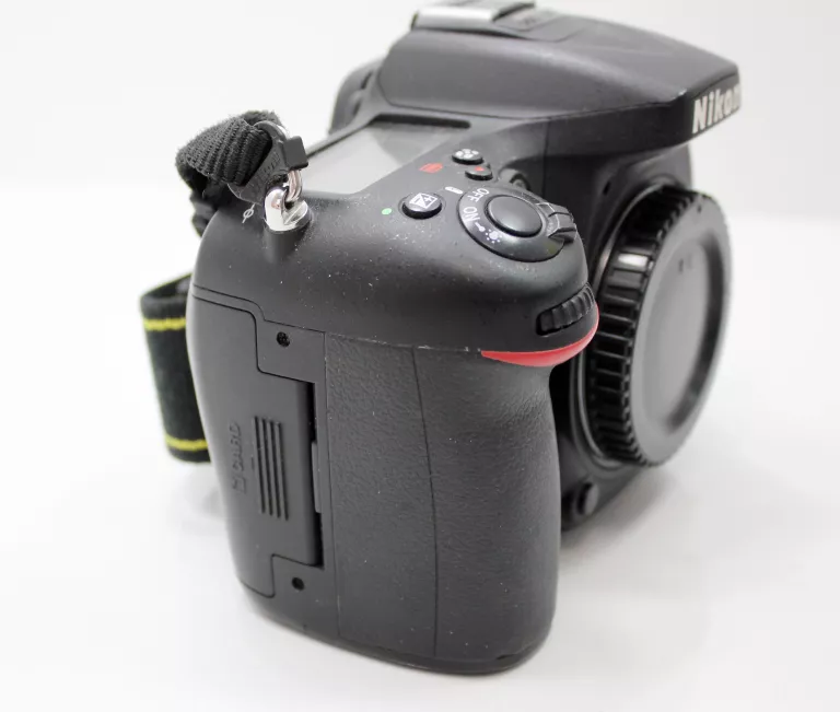 APARAT NIKON D7100