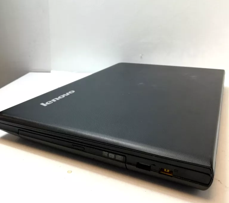 LAPTOP LENOVO G505S 15,6 "/ SSD/1TB/8GB/WIN 10PRO/AMD E1-2100 APU/
