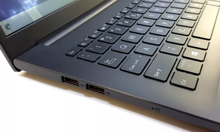 LAPTOP ASUS M513IA-BQ434T VIVOBOOK RYZEN R5-4500U/16GB/512+1TB/W11 WADA
