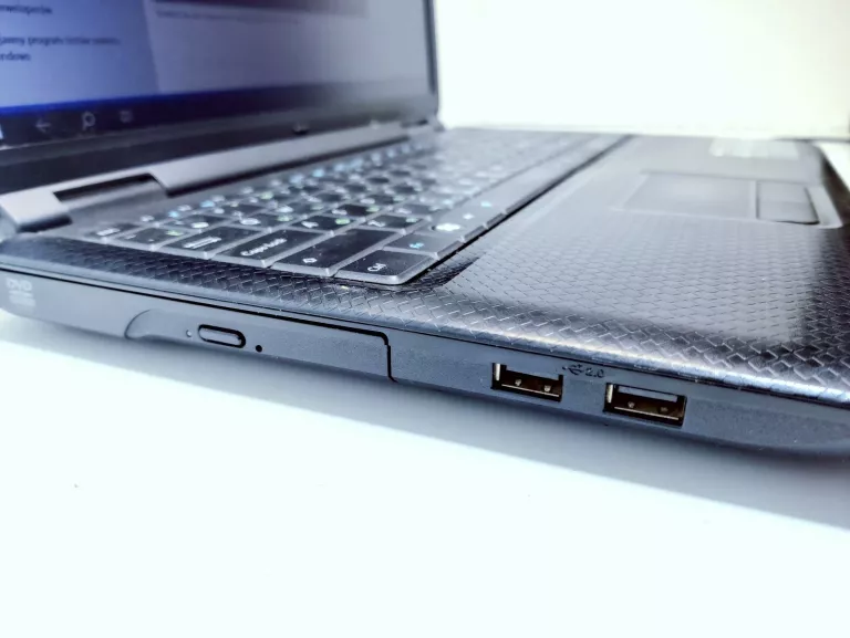LAPTOP ASUS P50IJ