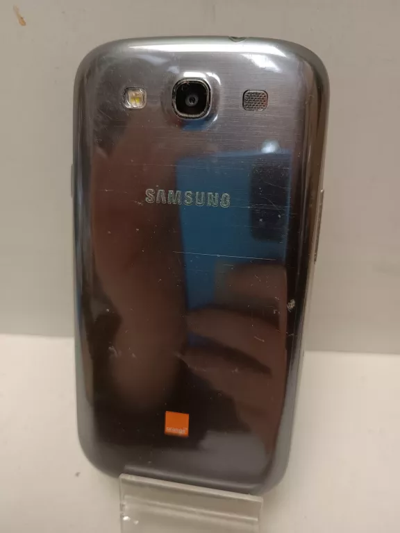 TELEFON SAMSUNG GALAXY S III GT-9300 PĘKNIĘTY