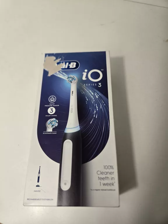 SZCZOTECZKA MAGNETYCZNA ORAL-B IO 3 CZARNY