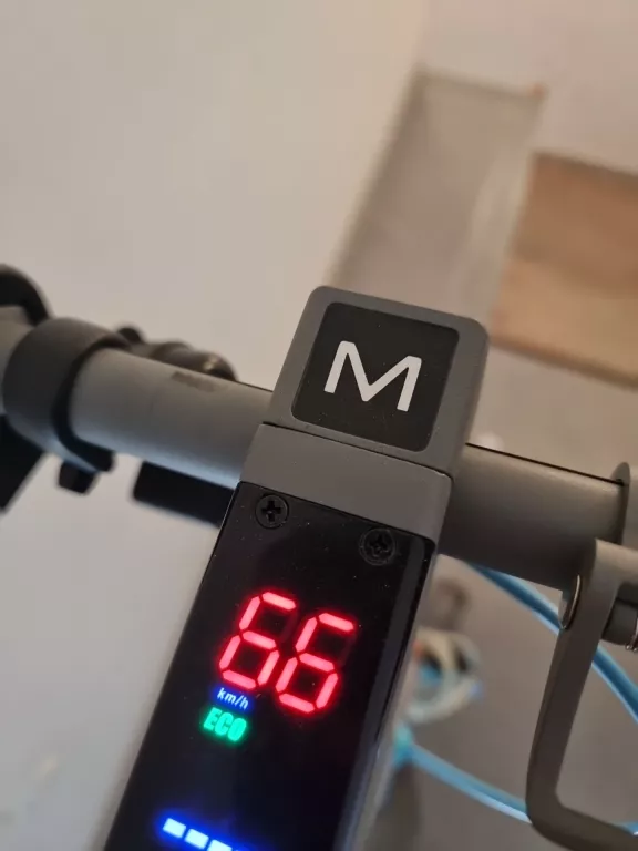 hulajnoga-motus-scooty-10-gen-5-model-scooty-10-gen-5