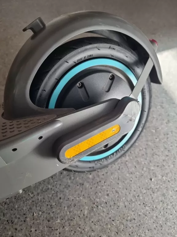 HULAJNOGA MOTUS SCOOTY 10 GEN 5