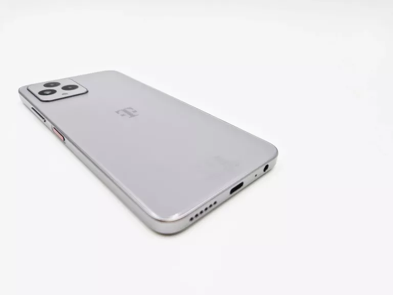 TELEFON T MOBILE 2023 OPIS