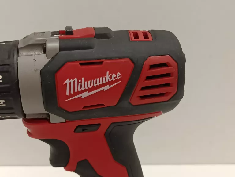 WIERTARKO-WKRĘTARKA MILWAUKEE M18 BDD + 1 BATERIA 5AH (BRAK ŁADOWARKI)