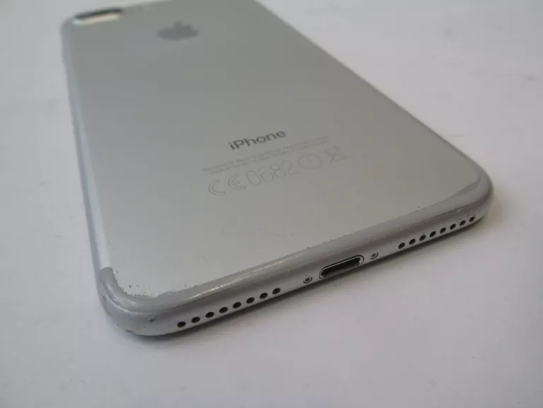 TELEFON IPHONE 7 PLUS 3GB/128GB