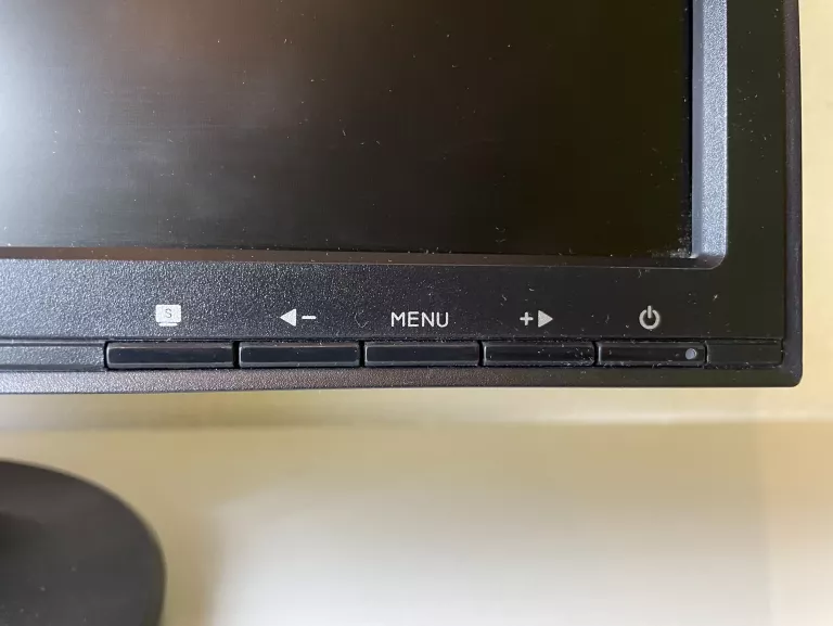MONITOR ASUS VW196S |19"|1440 X 900|LCD