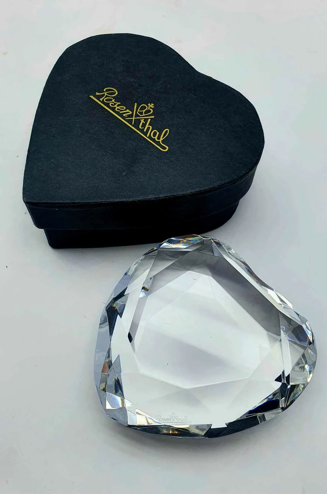 przycisk-do-papieru-serce-rosenthal-8-cm-rynek-20-gostynin-fly