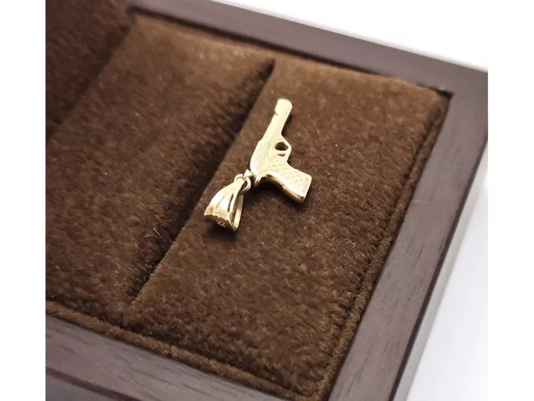 ZŁOTA ZAWIESZKA PISTOLET 1,04 G / 585